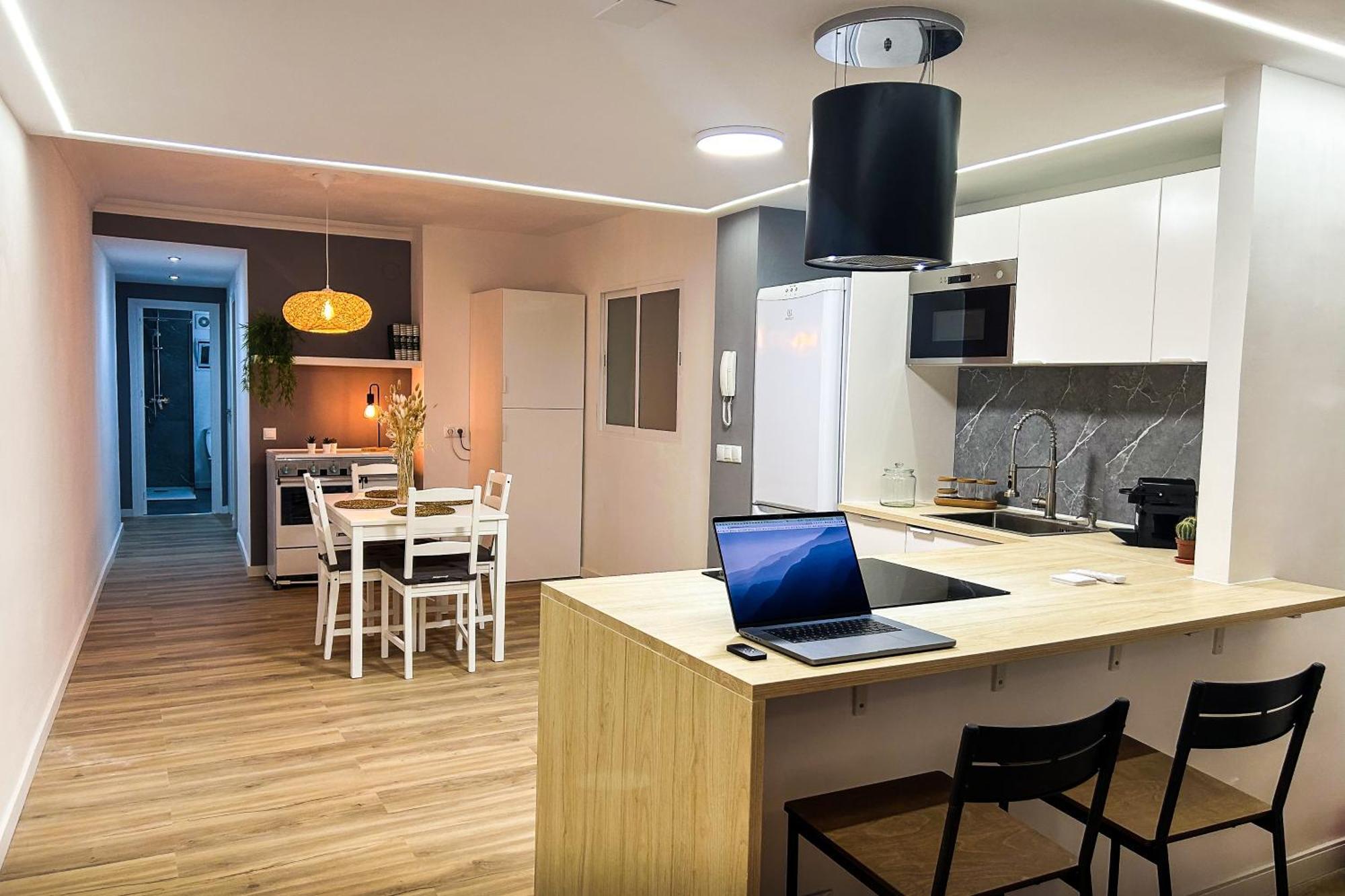 Piso Moderno A 15 Minutos Andando Del Centro Apartment Huelva Luaran gambar